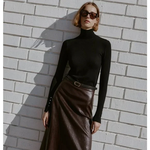 Zara Plain Knit Pink Turtleneck - Picture 9 of 9